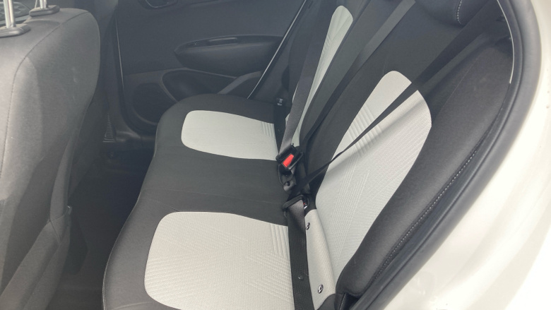 Hyundai i10 1.0 MPi Premium 5dr Petrol Hatchback